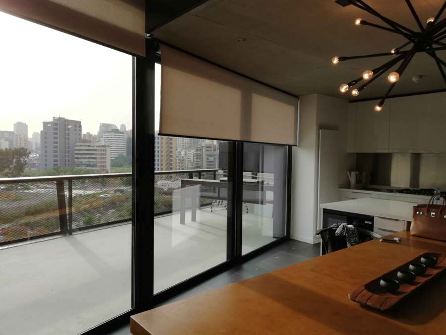 الستائر الرول